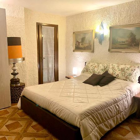 סקנדיצ'י Casa Vacanze Neri מראה חיצוני תמונה
