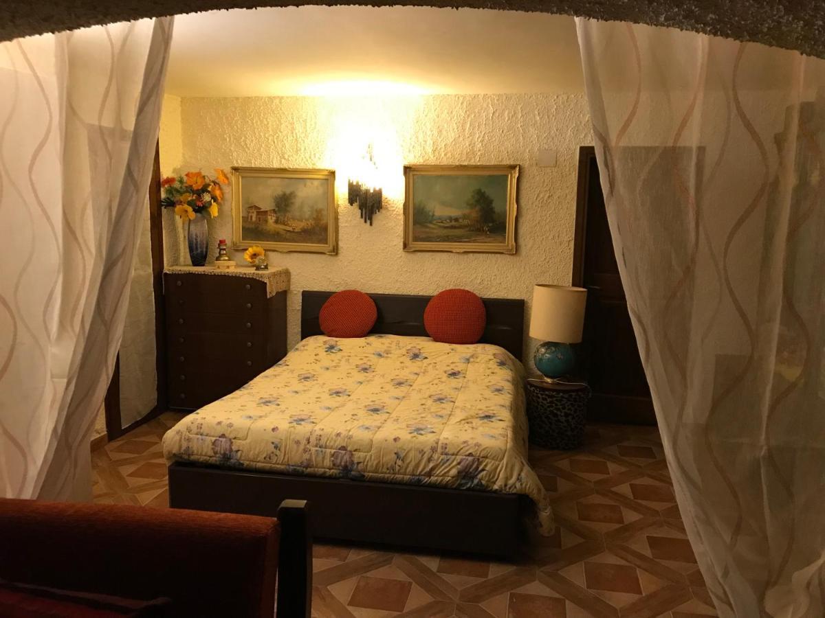 סקנדיצ'י Casa Vacanze Neri מראה חיצוני תמונה